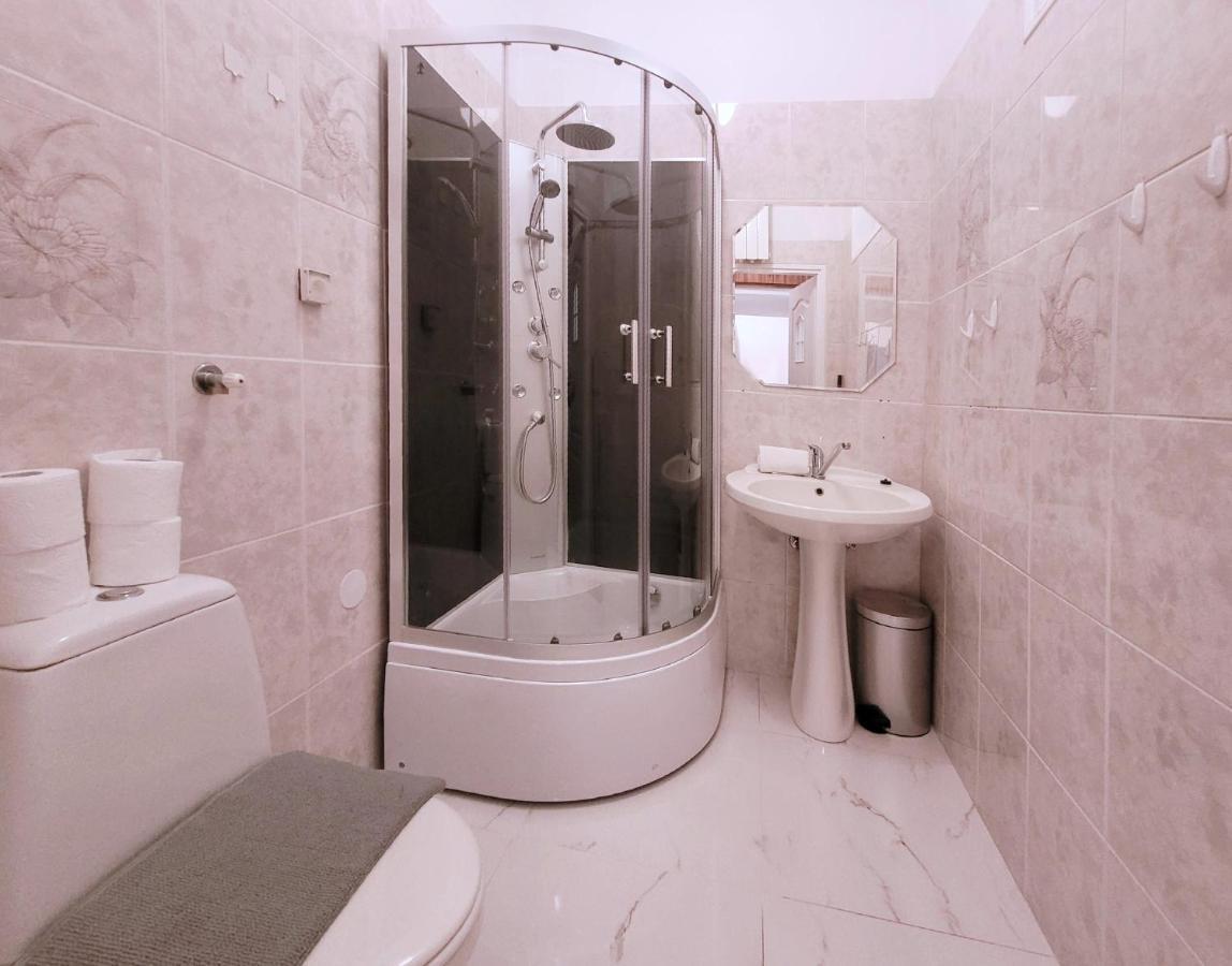 Concierge Hoza Corner